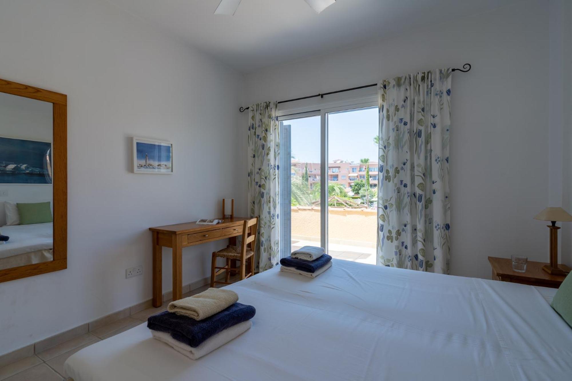 Tropical Paradise In Harbour Paphos, Central & Close To Beach Exterior photo