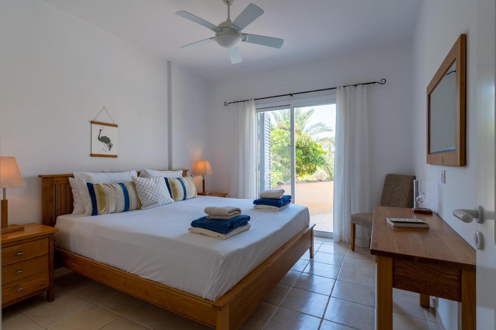 Tropical Paradise In Harbour Paphos, Central & Close To Beach Exterior photo